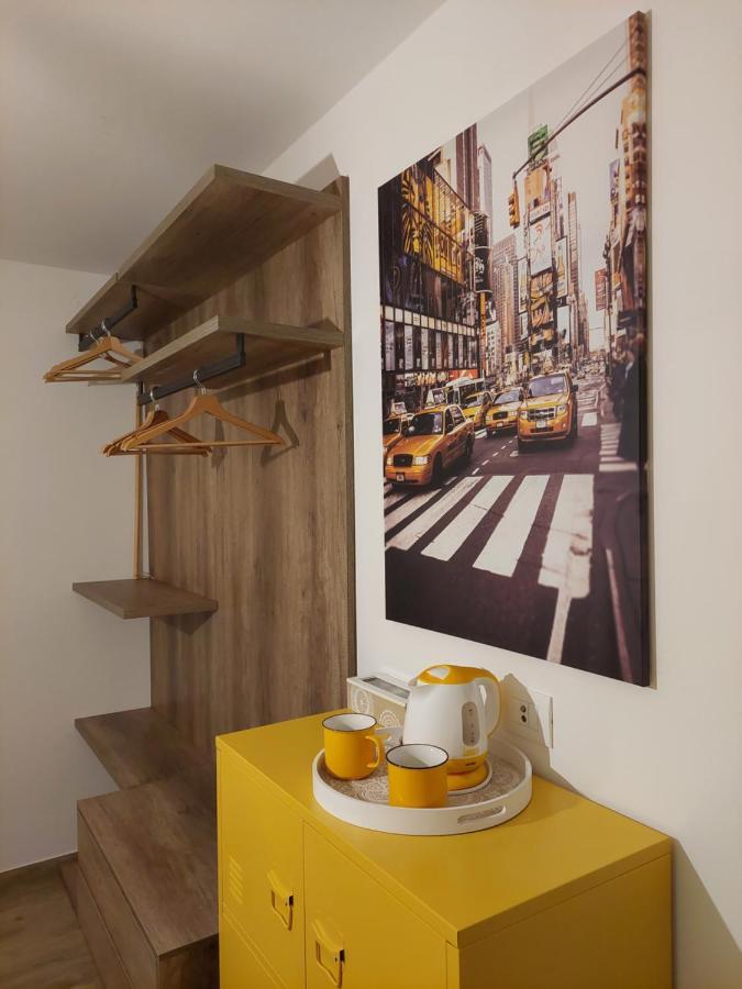 La Bougainville - Luxury Apartment Torbole Sul Garda Eksteriør bilde