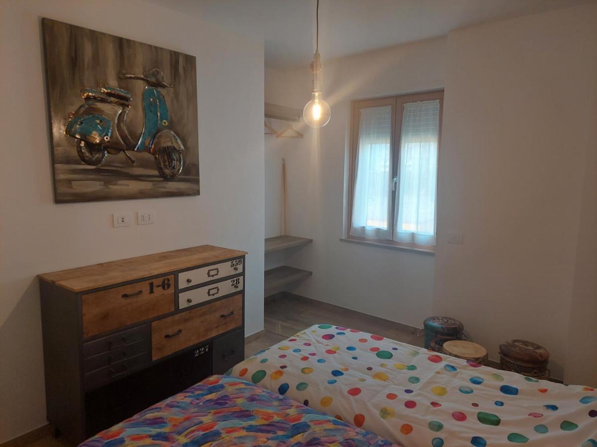 La Bougainville - Luxury Apartment Torbole Sul Garda Eksteriør bilde