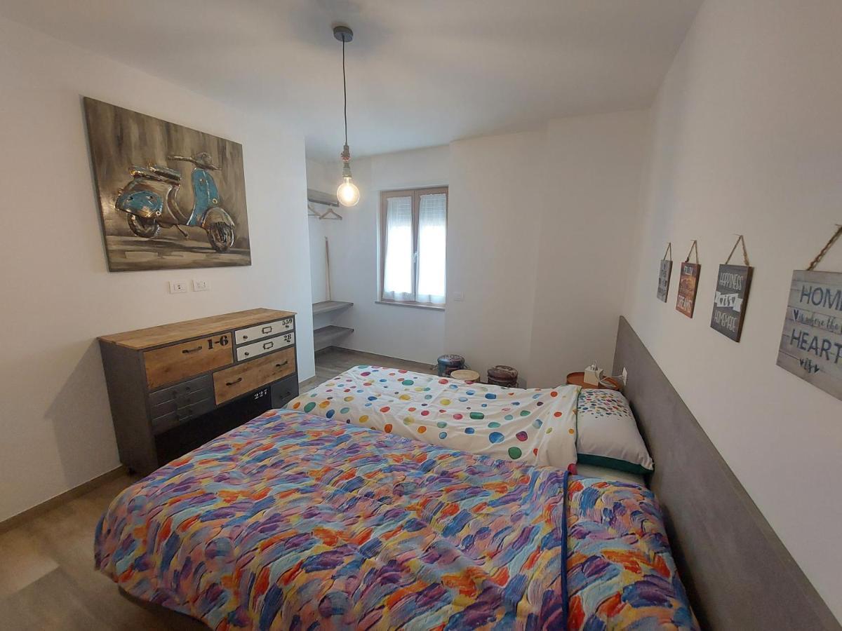 La Bougainville - Luxury Apartment Torbole Sul Garda Eksteriør bilde